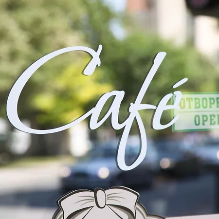 ъгловата къща Apartmanhotel