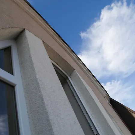 Apartmanhotel ъгловата къща