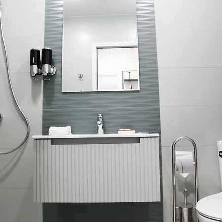 ъгловата къща 洛维奇