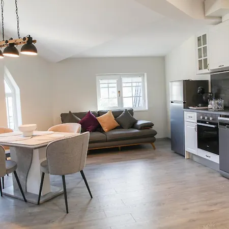 ъгловата къща Apartmanhotel