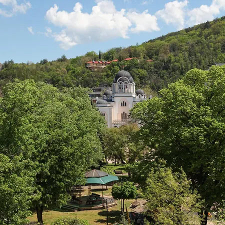 ъгловата къща 公寓式酒店