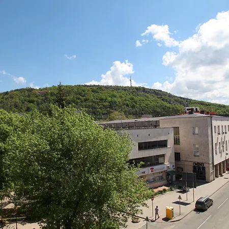 ъгловата къща Apartmanhotel