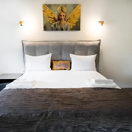 ъгловата къща Aparthotel Lovech